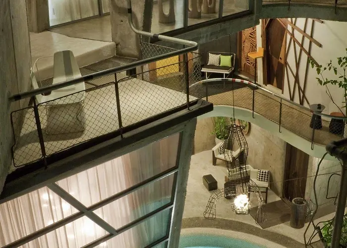 Mo Rooms
